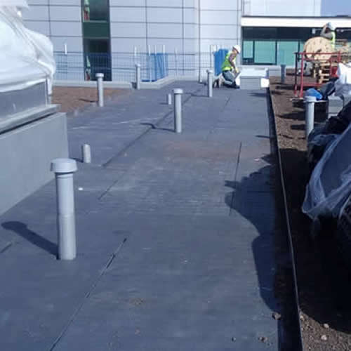 Green roof builder